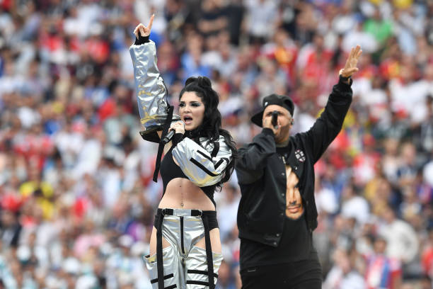 塑造我们的 塑造我们的