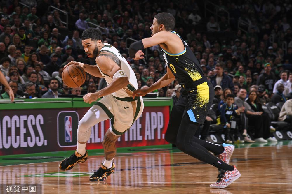 使他成为比 使他成为比