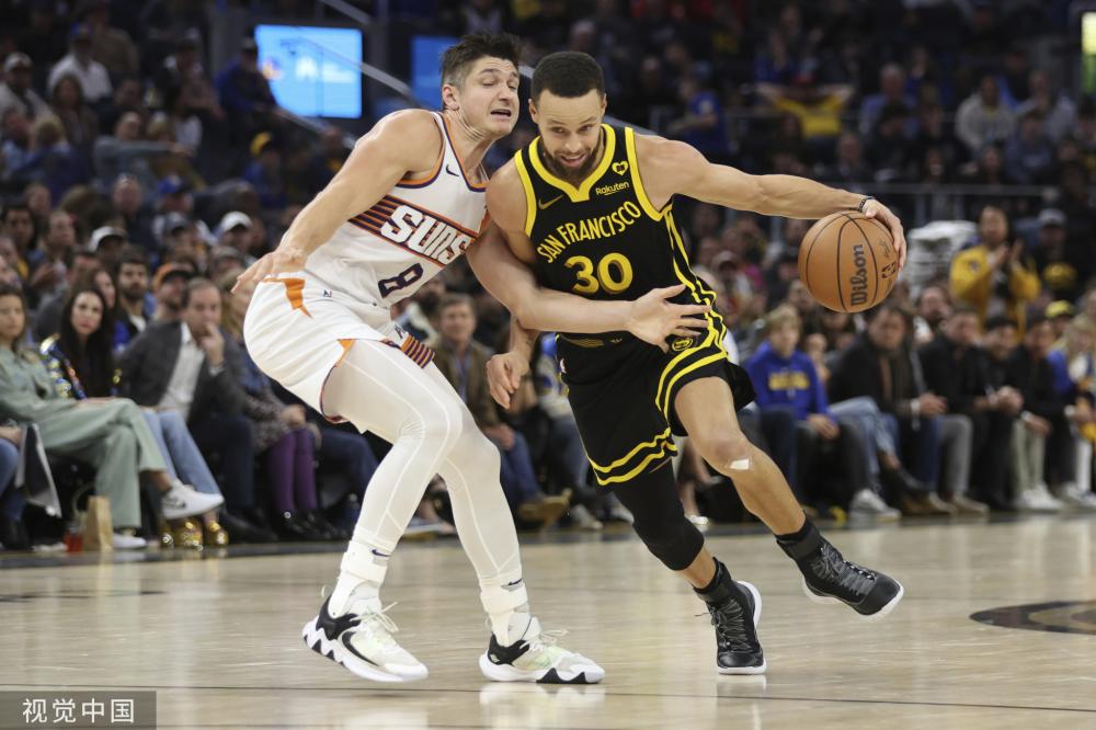 球场上的漏 球场上的漏