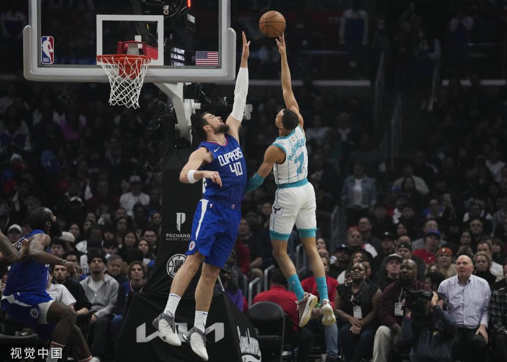 在空中球上 在空中球上